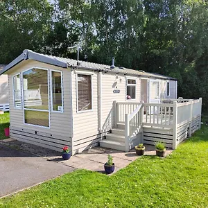 Sleeps Six Holiday park Saint Leonards